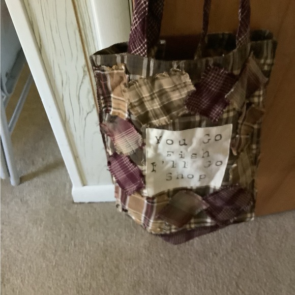 Nancy’s Nook Tote - Picture 6 of 6